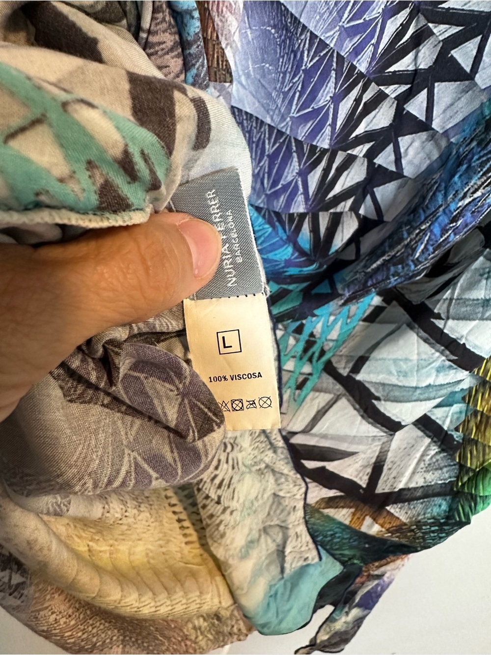Nuria Ferrer Barcelona Abstract Tunic Top L 100% Viscose Blue Geometric Art - Picture 4 of 6